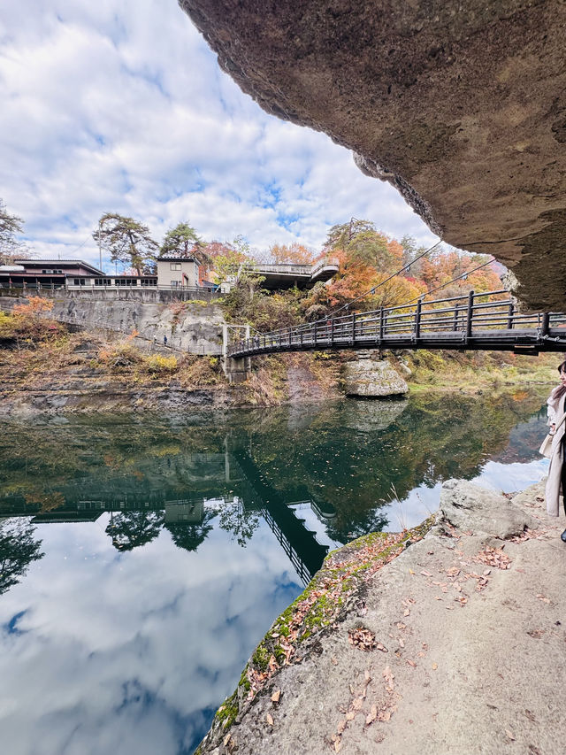 會津郡的夢幻美景——“塔之衡突（危崖塔）”