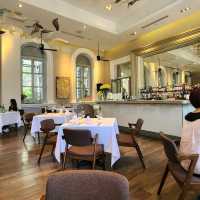a beautiful dining experience. 