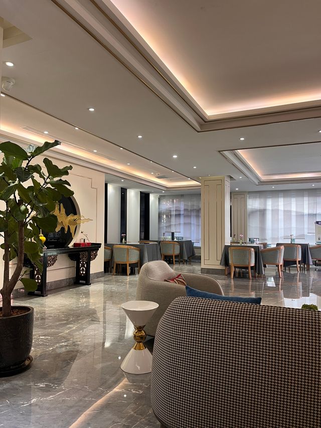 夢景喜月酒店，都市裡的世外桃源