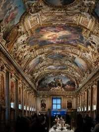 Paris Museum Diary: Night Visit to the Louvre and Encountering the Mona Lisa