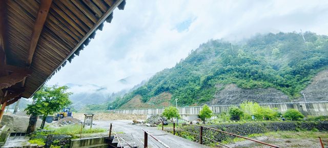 舉淤口偶遇：一場雨將村落洗成了詩的模樣