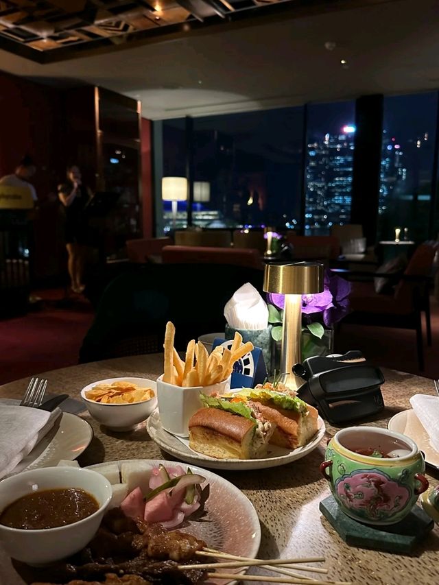 Mandarin Oriental Hotel is  in Marina Bay ♥️