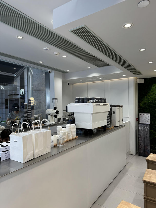【🇭🇰銅鑼灣利園三期｜NOC Coffee的街頭咖啡儀式感☕️】