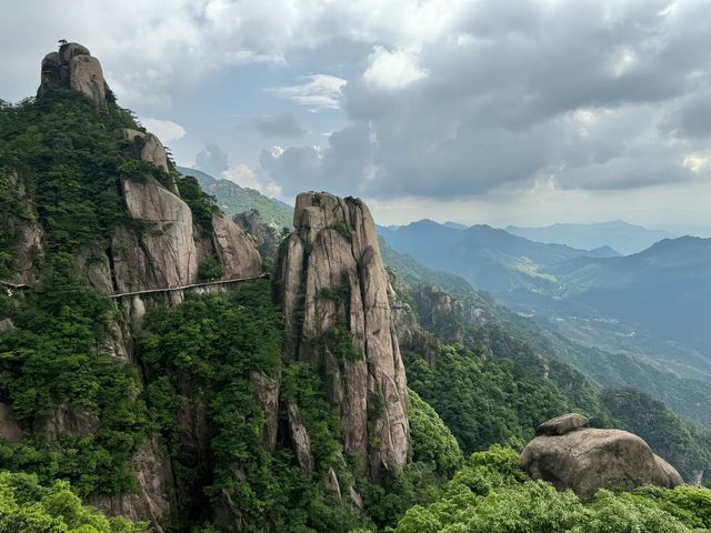 去咗九華山一趟，心裡面嗰啲嘢忽然間就落晒地