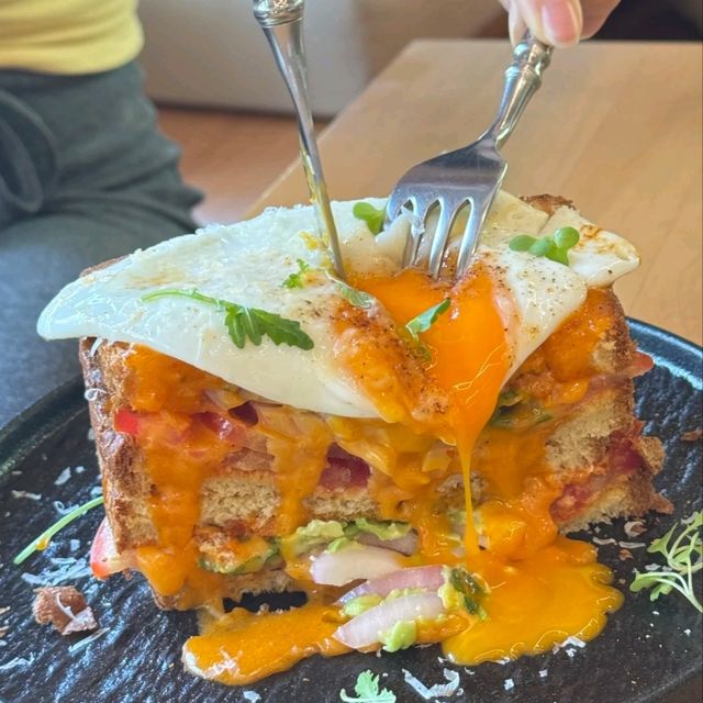 一頓儀式感十足的 Brunch，是我給自己最溫柔的旅行獎勵☕🌿