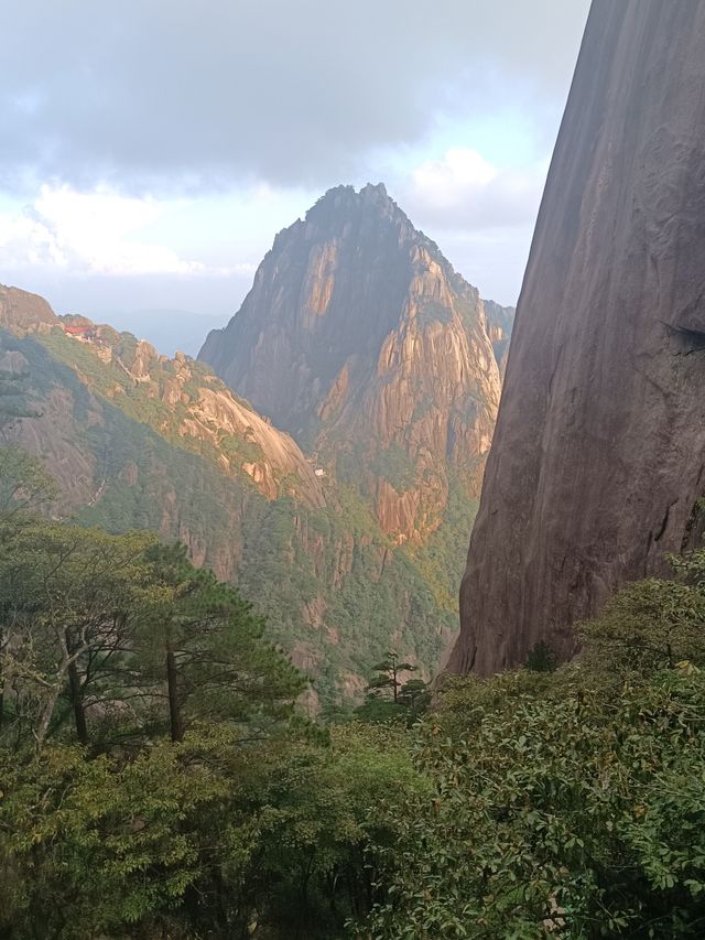 自然奇觀等你探尋---黃山