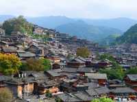 千戶苗寨住山野民宿真的太爽了