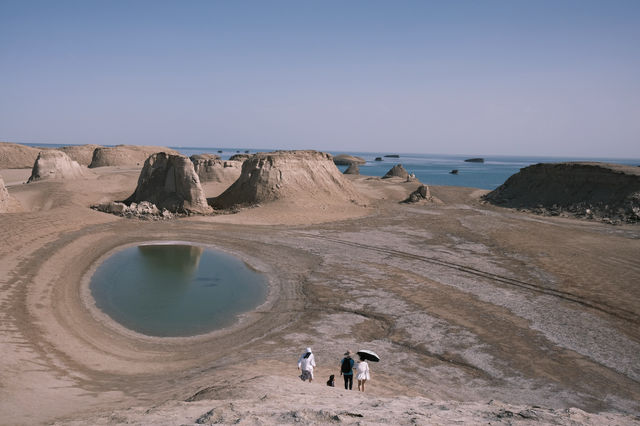 青海狂野大片!在烏素特水上雅丹當一天西部牛仔 青海狂野大片!在烏素特水上雅丹當一天西部牛仔