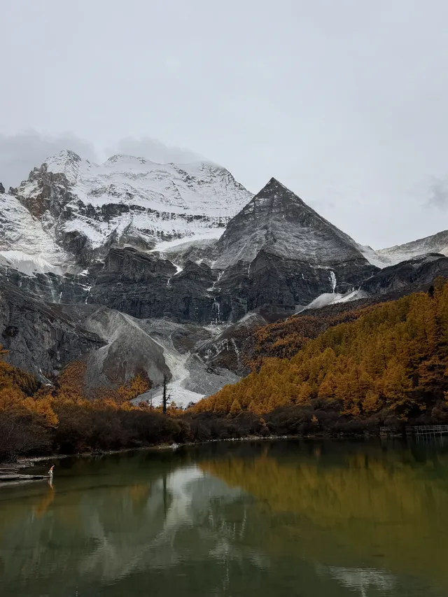 一人行公共交通稻城亞丁三天分享25.10.30 一人行公共交通稻城亞丁三天分享25.10.30
