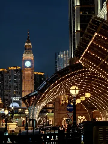 Macau Travel | Avoid the crowds and being chased with questions about photo spots