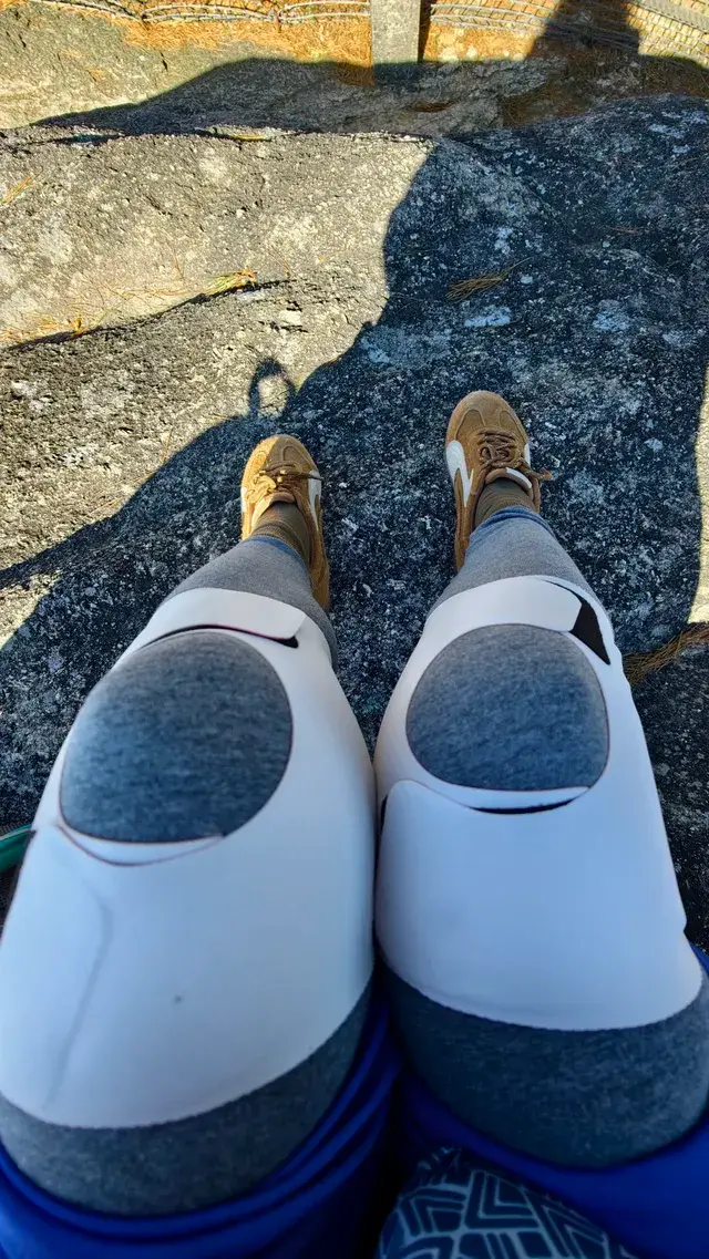 爬黃山，這些裝備和姿勢，明豔出片又實用！