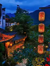 江西秋日三重奏：山·村·城 