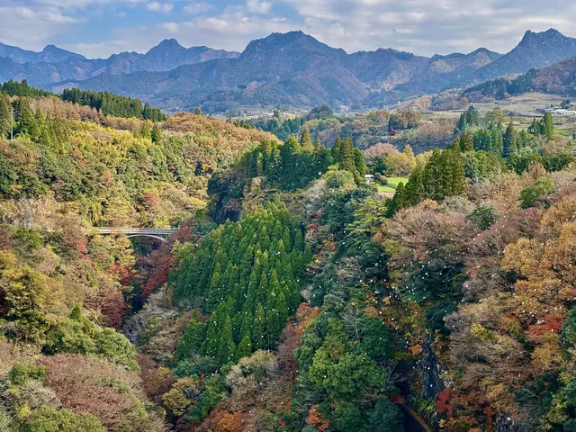 深秋橫斷九州--海拉魯大陸的紅葉狩