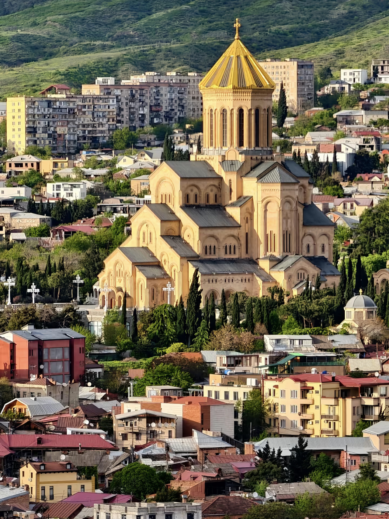 Discover Georgia’s Dreamiest Spots 🇬🇪✨  