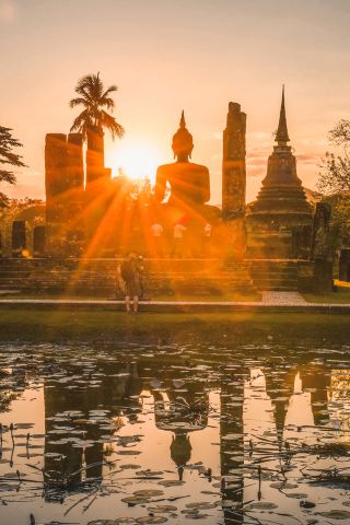 タイの人々の心の中で最も神聖な古代都市でありながら、観光客にはほとんど知られていない。