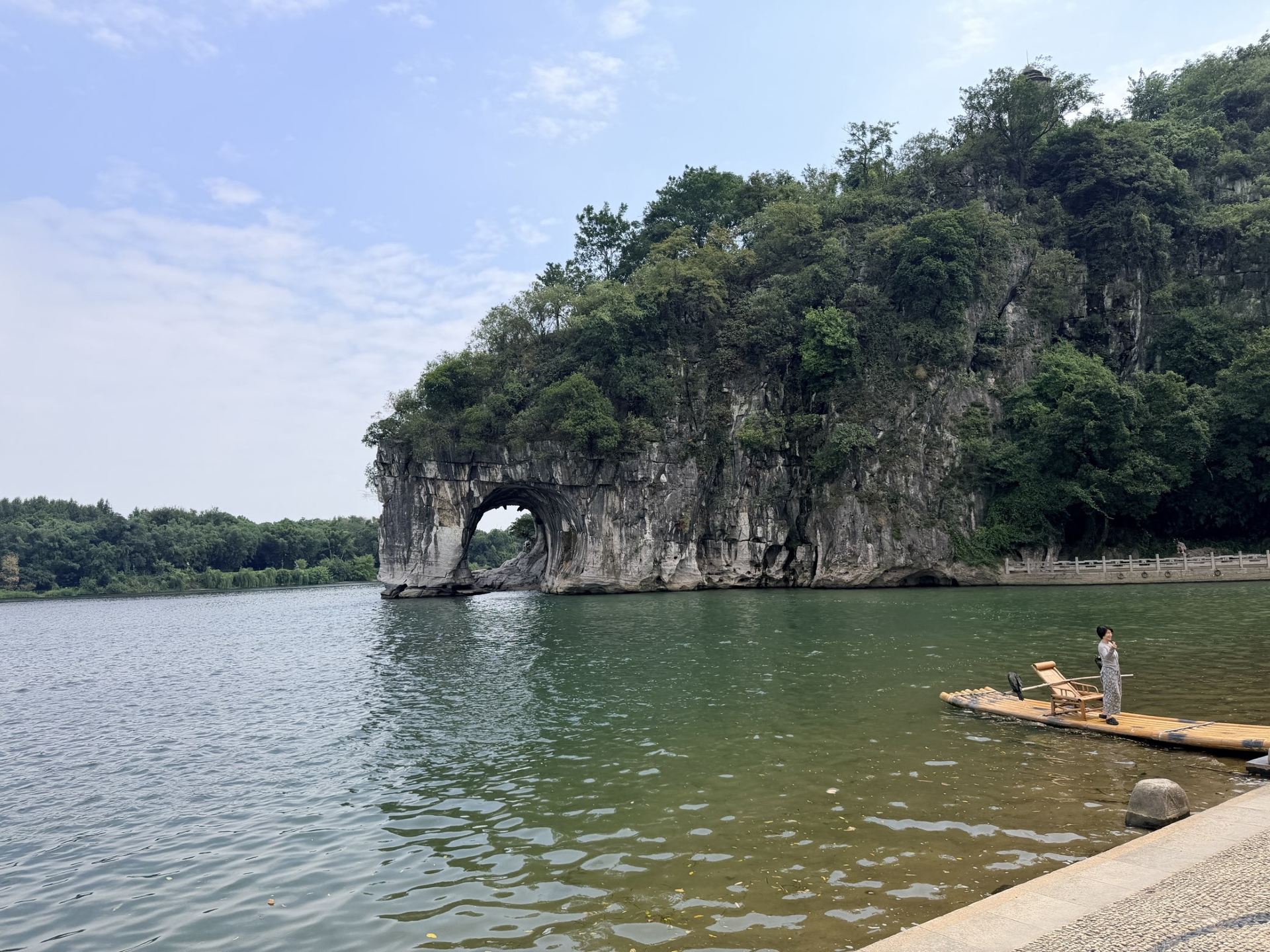 Tour 11 ngày tùy chỉnh khám phá những viên ngọc ẩn giấu của Quảng Tây: Thiên đường dành cho những người yêu thích phong cảnh!