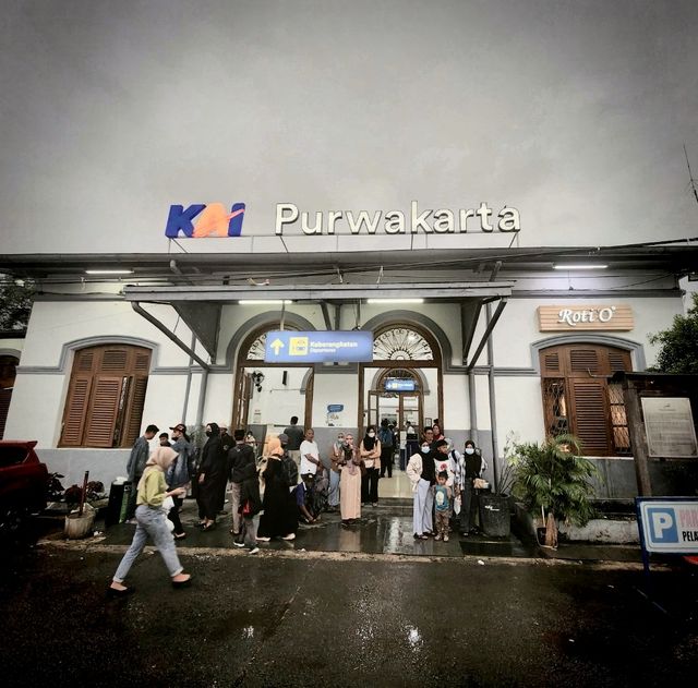 Purwakarta Train station 🚂🚂💨💨
