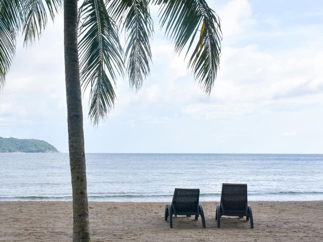 Thavorn Beach Village Resort & Spa ที่พักภูเก็ต