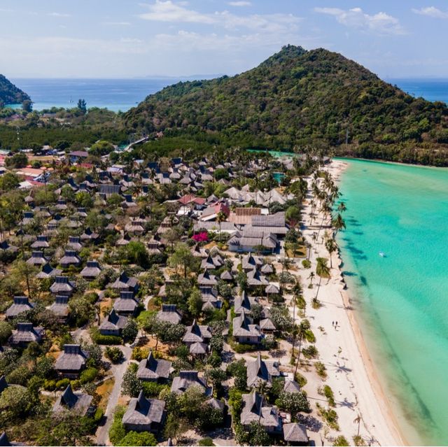 Saii Phi Phi island village 
