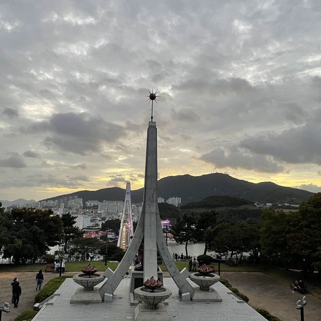 돌산대교를 한 눈에 볼 수 있는 돌산공원