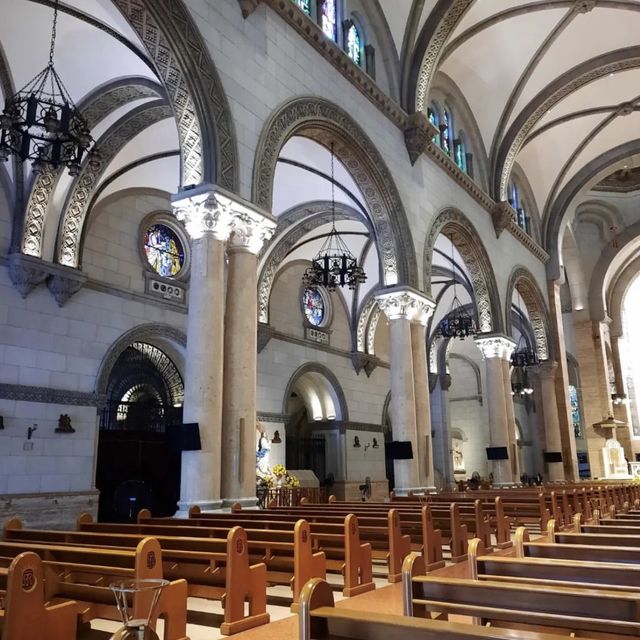 Amazed with the Iconic Manila Cathedral 