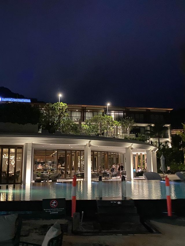 PINE Phuket ชมควงไฟยามค่ำคืน 🔥