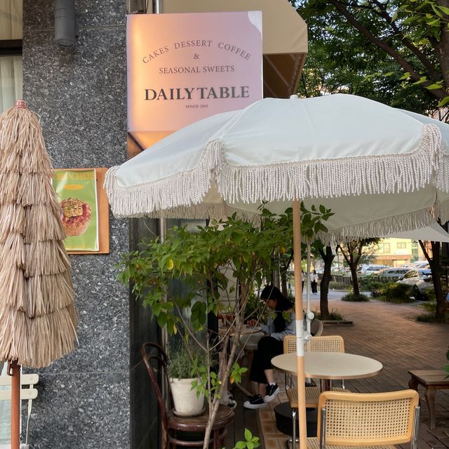 옥수수타르트가 맛있는 신동카페 🌽✨