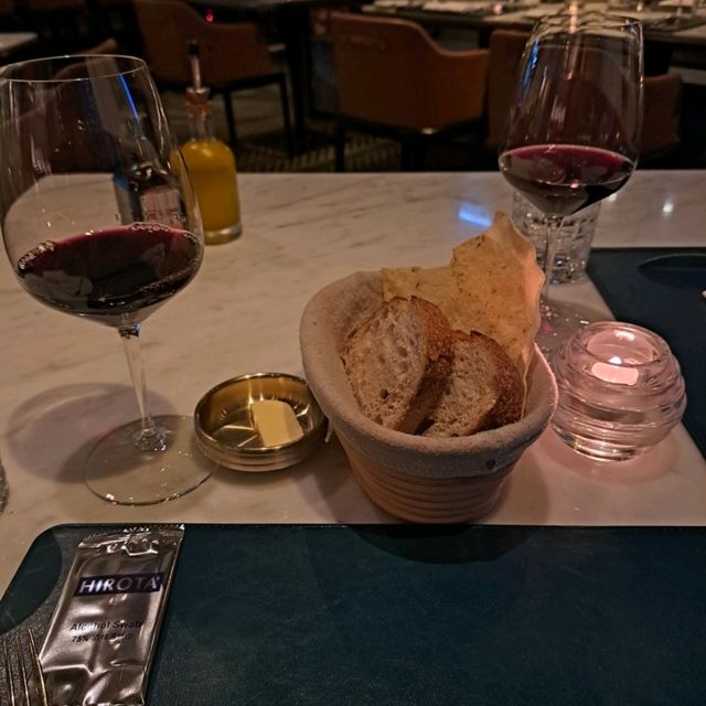 🍸中環高尚西餐🥩🍴牛扒勁淋勁正😍