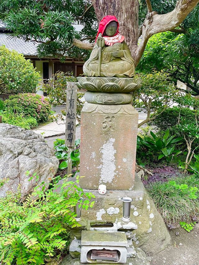 【神奈川県/極楽寺】風情ある山門に導かれる寺院