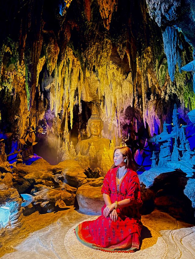CAVE OF ART🎭 New Attraction In White Temple🇹🇭
