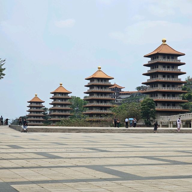 ที่เที่ยว สุด อลังการ เมืองเกาสง