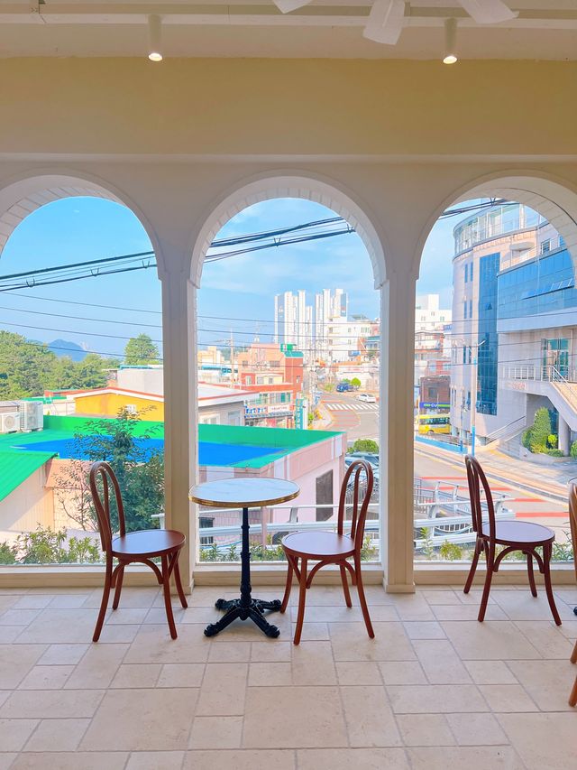 영도에 생긴 파리감성 카페 브레드밋파리🥐