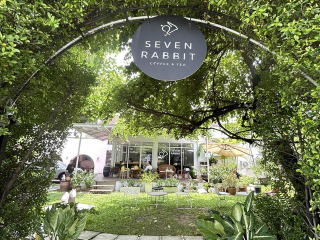 Seven rabbits coffee & tea