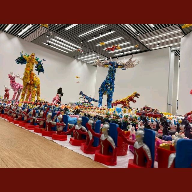 玩具成恐龍 - 不知火美術館
