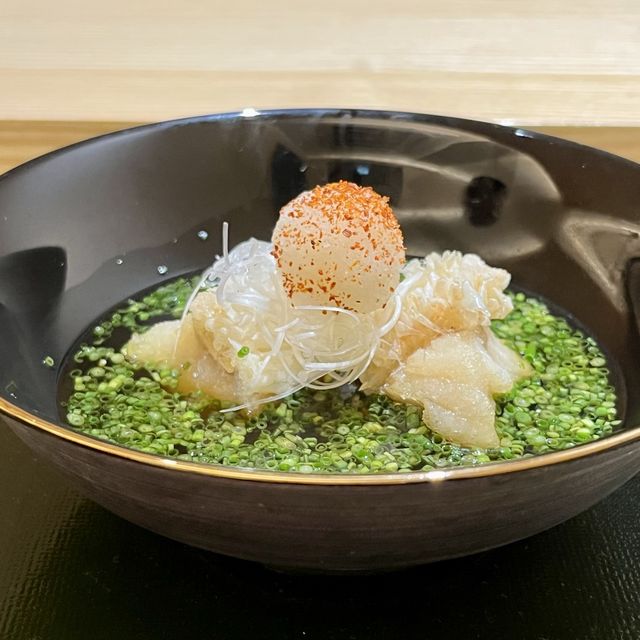【神戸・三宮】旬の味覚を堪能できる寿司コース「鮨 寿樂」
