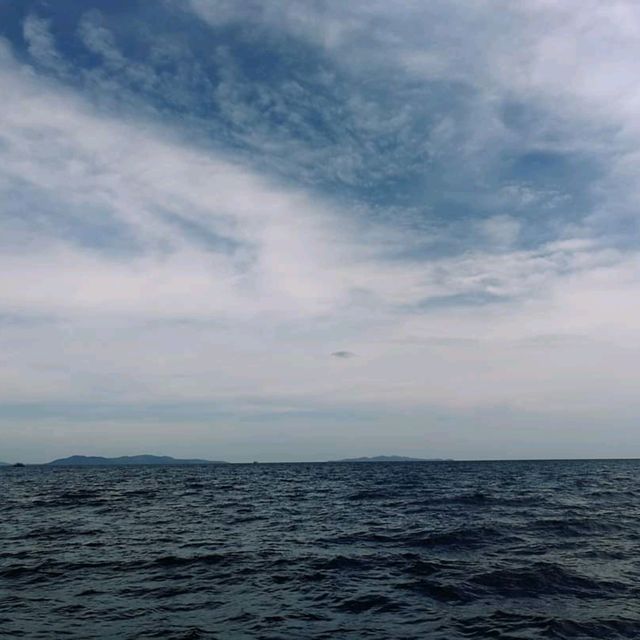 เกาะล้าน แต่ไม่ห่างรัก ✨️🌊