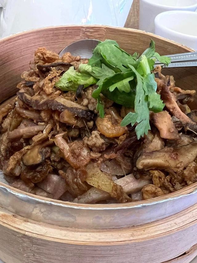 高雄市鼓山區 ｜ 貳哥食堂