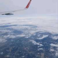 ✈️搭飛機去首爾啦😆食飛機餐🍴欣賞高空風景😍
