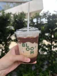 Bloom Dining คาเฟ่ขนมอร่อย ถ่ายรูปสวย ย่านพระราม 9