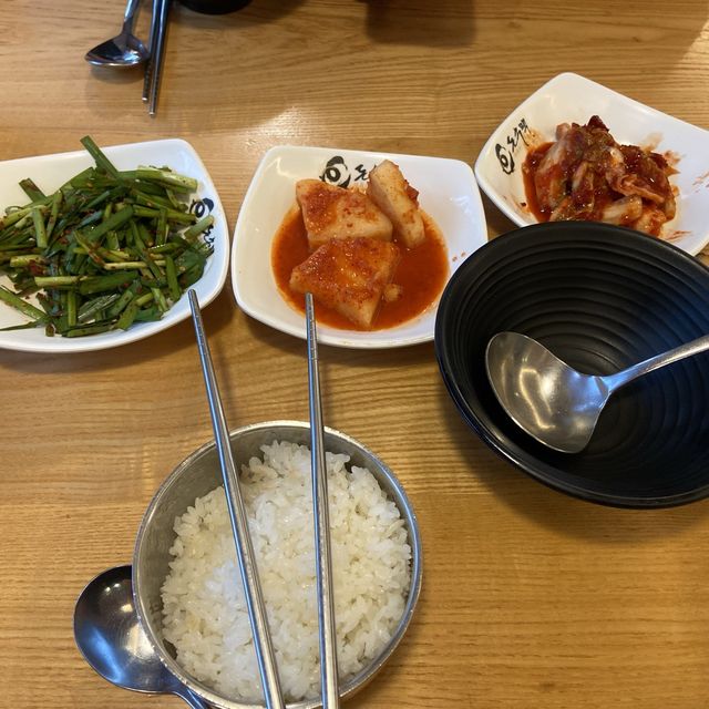 해외탐방 후 뜨끈하고 칼칼한 음식으로 추천하는 돈수백 북수원