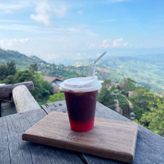 คาเฟ่วิวดีบนดอยช้าง☕️