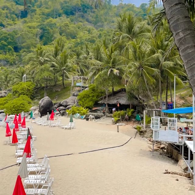 หาดนุ้ยภูเก็ต⛰️🌊🛥️