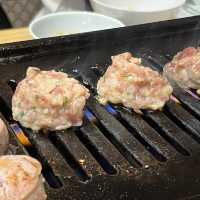 【大阪・難波】丹波黒どり雌にこだわる焼き鳥屋「鉄板ぢどり焼TARO 難波中店」