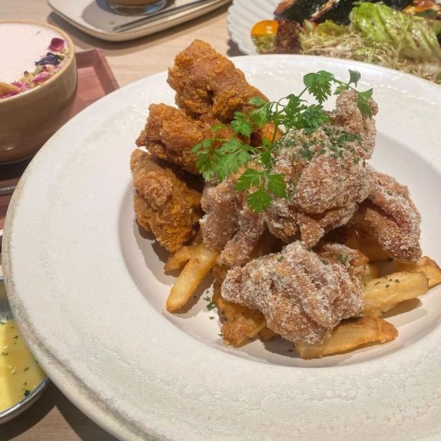 圓方超人氣🔥高質韓式Cafe☕️🍹🥰
