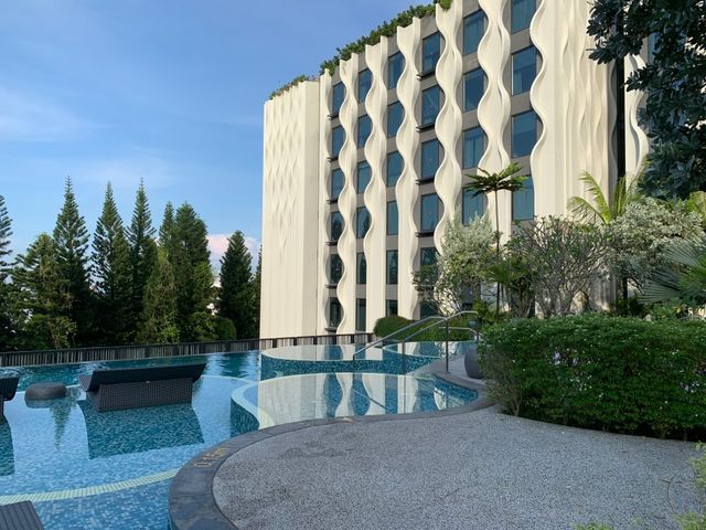Village Hotel Sentosa Pool