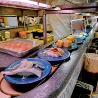 ซูชิสายพานร้าน Local ของดีย่าน Ueno | Tokyo