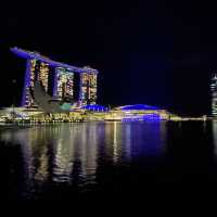 strolling around singapore