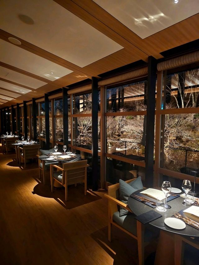 【京都】天然温泉の屋外プールを堪能！ステイしながら心身共にととのうホテル✨