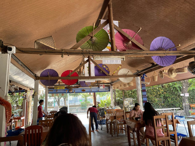 “ลาบสนามกีฬา”ร้านอาหารเหนืออร่อย จ.เชียงราย