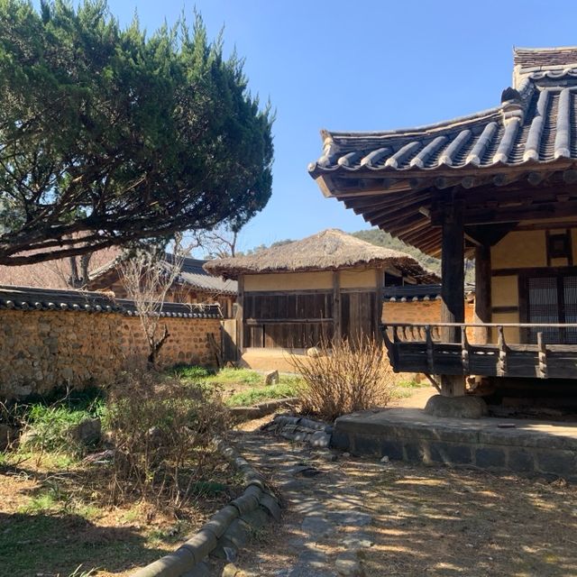 전통 한옥을 보며 산책 하기 좋은 곳, 남사예담촌